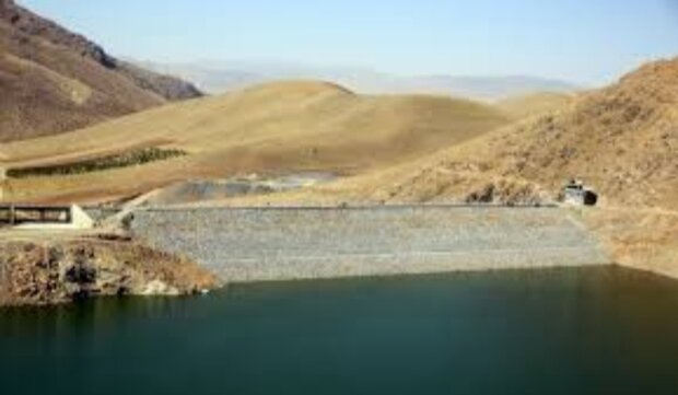 سدهای اردستان بیش از یک میلیون و ۵۰۰ متر مکعب آبگیری شد