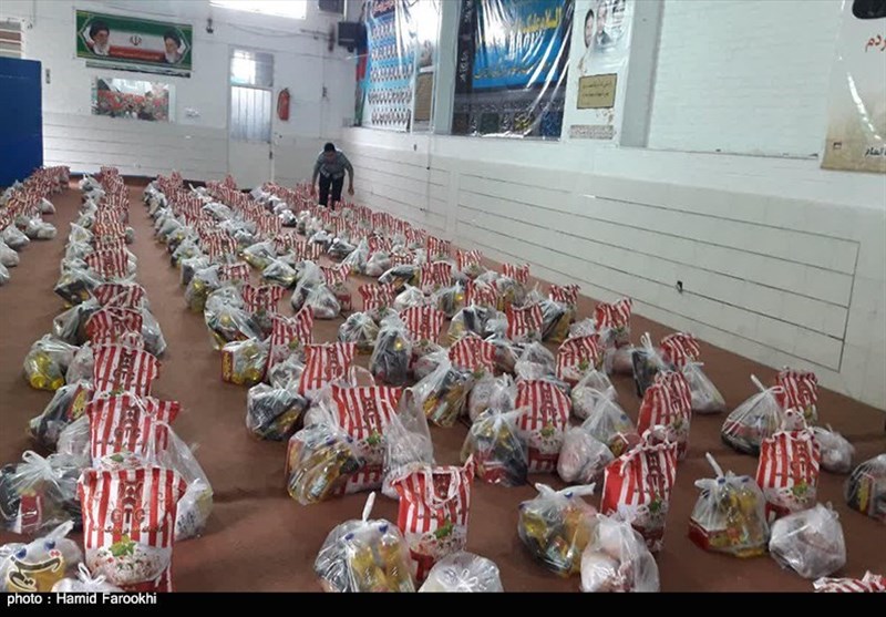 توزیع ۳۵۰۰ بسته معیشتی ‌کمک‌های مومنانه شهرستان اردستان به روایت تصویر‌
