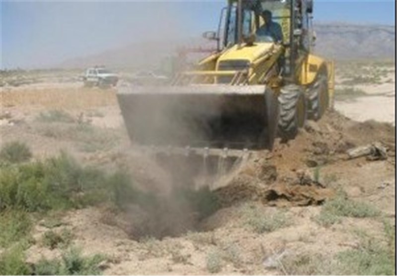 ۱۰ تخریب غیرمجاز در بستر رودخانه‌های اردستان انجام شد