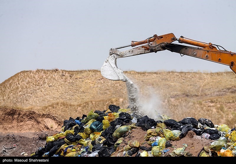 عدم دفن اصولی زباله در اردستان جان مردم را به خطر انداخته است/لزوم ساماندهی در دفن پسماندهای شهری