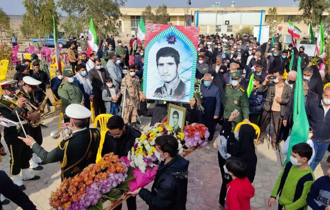 استقبال با شکوه از خانواده شهید؛ محمود جان نثاری در اردستان/ تصاویر