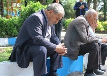زنگ خطر پیری جمعیت در اردستان به صدا درآمد