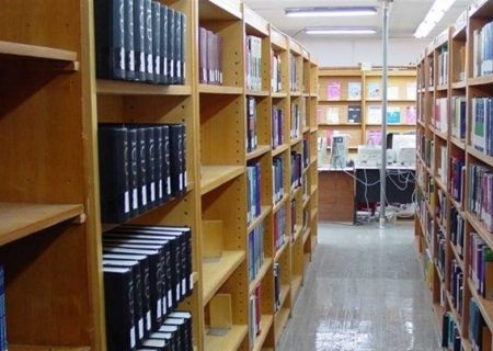 اردستان ‌کتابخانه مرکزی ندارد