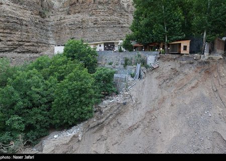واریز ۴ میلیارد ریال به حساب مردم سیل‌زده روستای نهوج اردستان