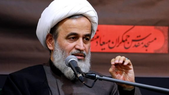 عرصه سیاسی باید ما را به ظهور نزدیک کند