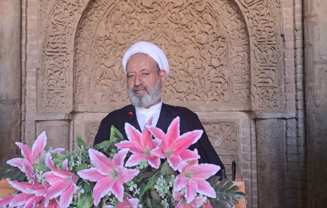 امام جمعه اردستان، مسئولان مشکلات معیشتی مردم را برطرف کنند