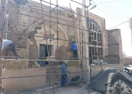 اردستان سلام، آغاز مرمت نمای بیرونی مسجد ایلخانی(کرسی) تلک آباد