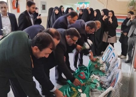 برگزاری جشنواره مهر ماندگار در دبیرستان دخترانه زینب بیگم اردستان