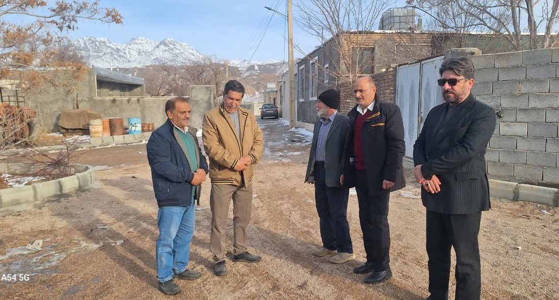 پروژه جدول‌گذاری معابر روستای «گل‌ومل» اردستان به بهره‌برداری رسید