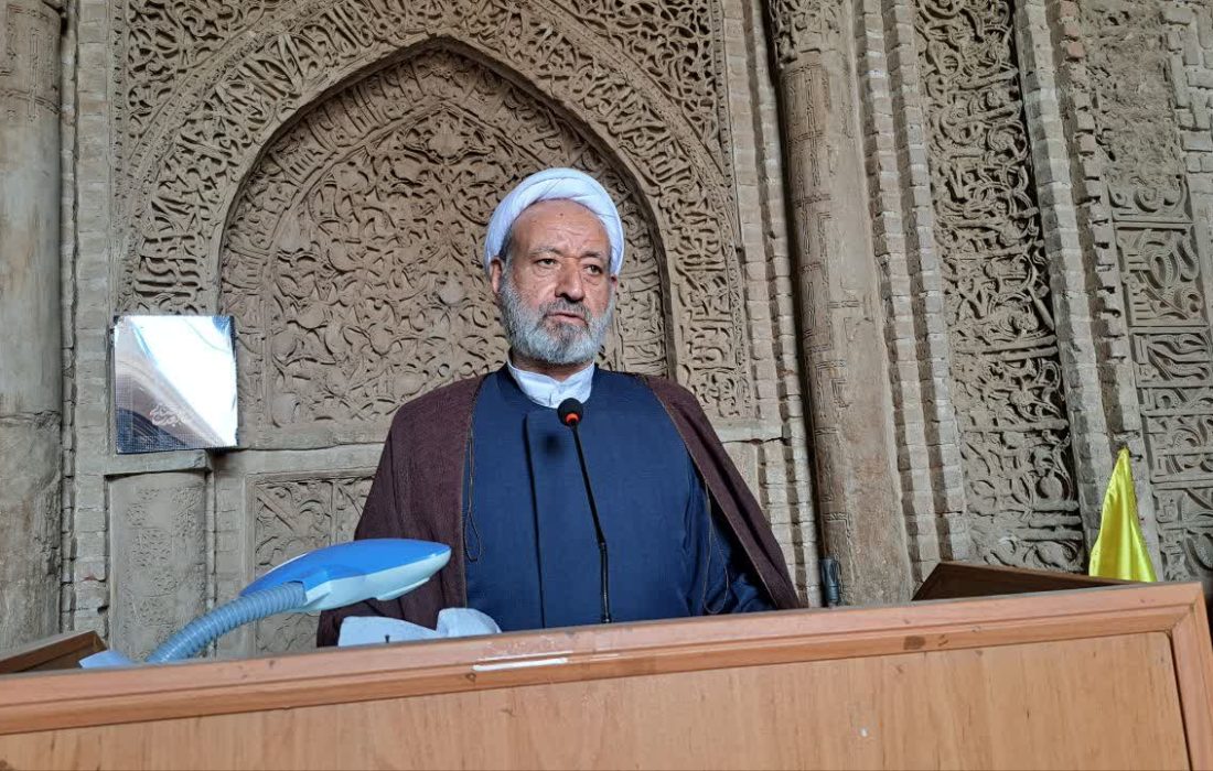 امام جمعه اردستان، کشور بیش از هر زمان دیگری به مدیران پاکدست، انقلابی و مردمی نیاز دارد