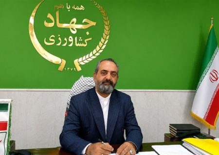 حدود ۱۰۰ هکتار از اراضی اردستان زیر کشت گل محمدی قرار دارد
