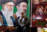 نماز، انس با قرآن و استغفار سه عامل مهم برای موفقیت فردی و اجتماعی است