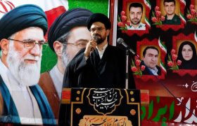 مردم اردستان همواره پشتیبان نظام و منافع ملی بوده‌اند