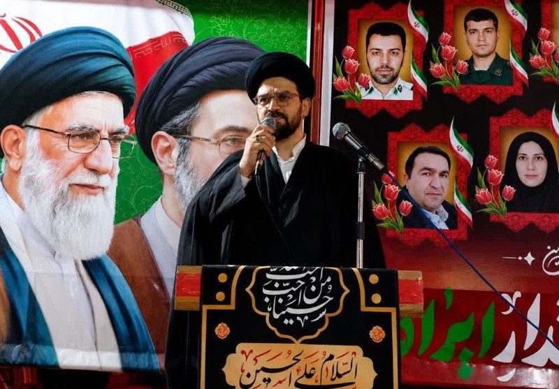 مردم اردستان همواره پشتیبان نظام و منافع ملی بوده‌اند
