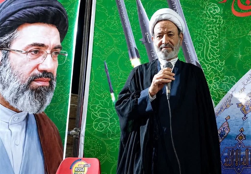 یکی از مهمترین وظایف مسلمانان در این ایام، تبیین صحیح مفهوم ولایت است