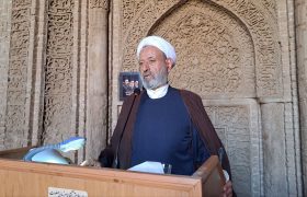 امام جمعه اردستان، ملت ایران با فرهنگ عاشورا در برابر توطئه‌ها ایستادگی کرده است