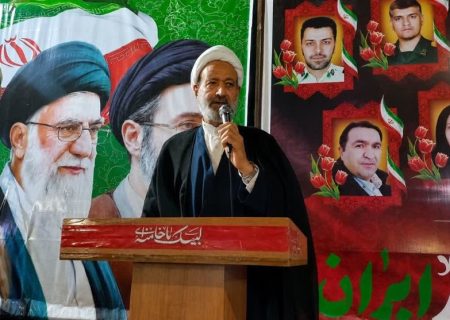 امام جمعه اردستان، وحدت و استقامت؛ رمز ماندگاری میدان مقاومت