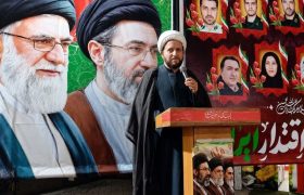 حضور میدانی مردم نشان از دفاع آنان از انقلاب و ولایت است