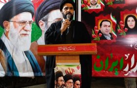 هرگونه وحدت شکنی در شرایط کنونی آب ریختن به آسیاب دشمن است
