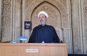 وحدت ملی باید حفظ شود/همه گوش به فرمان رهبری باشند