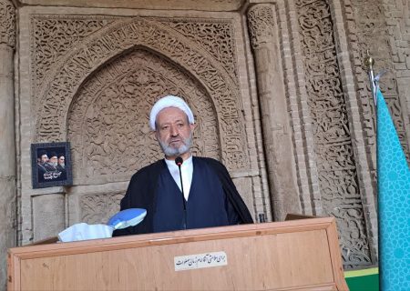 مسئولان از تصمیمات شتاب‌زده و حاشیه‌ساز پرهیز کنند
