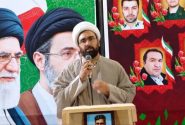 «حاضر و ناظر دانستن امام زمان(عج)» یکی از شاخصه‌های معرفت به امام است