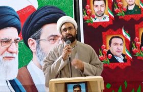«حاضر و ناظر دانستن امام زمان(عج)» یکی از شاخصه‌های معرفت به امام است