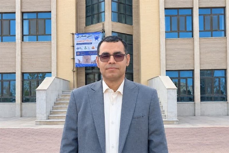 کلنگ‌زنی ۱۰۰۰میلیاردی نیروگاه خورشیدی در دانشگاه آزاد اردستان